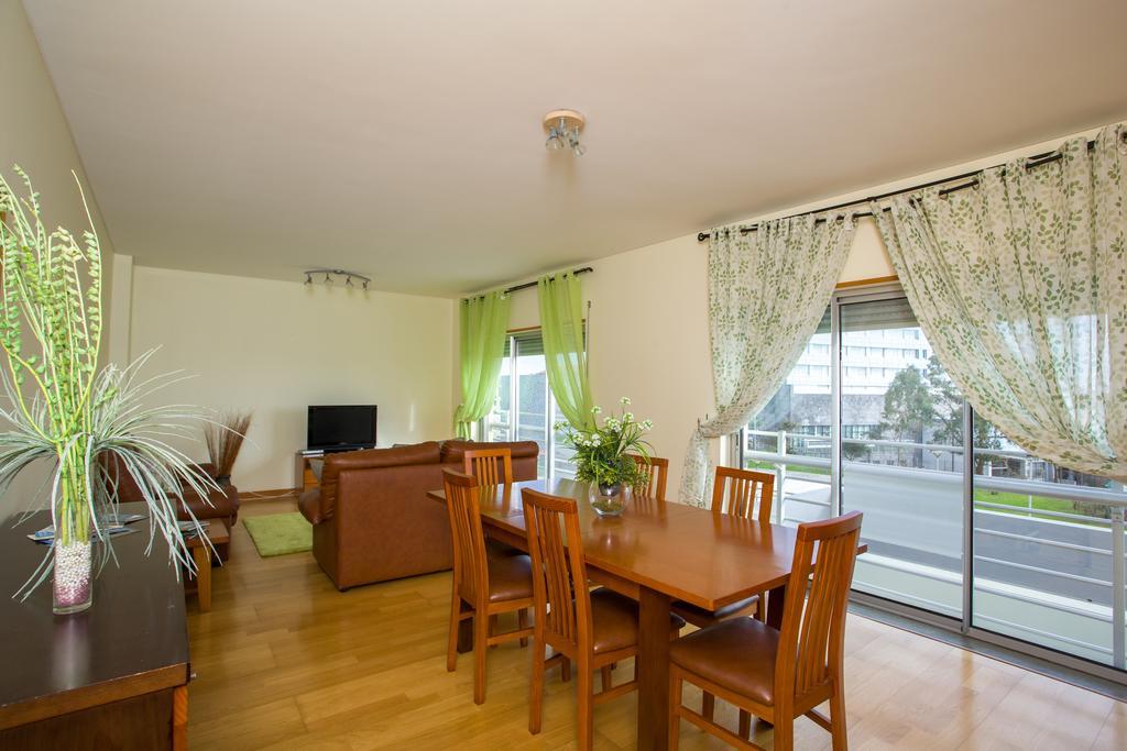 Apartment T3 In Downtown With Sea View Ponta Delgada Esterno foto